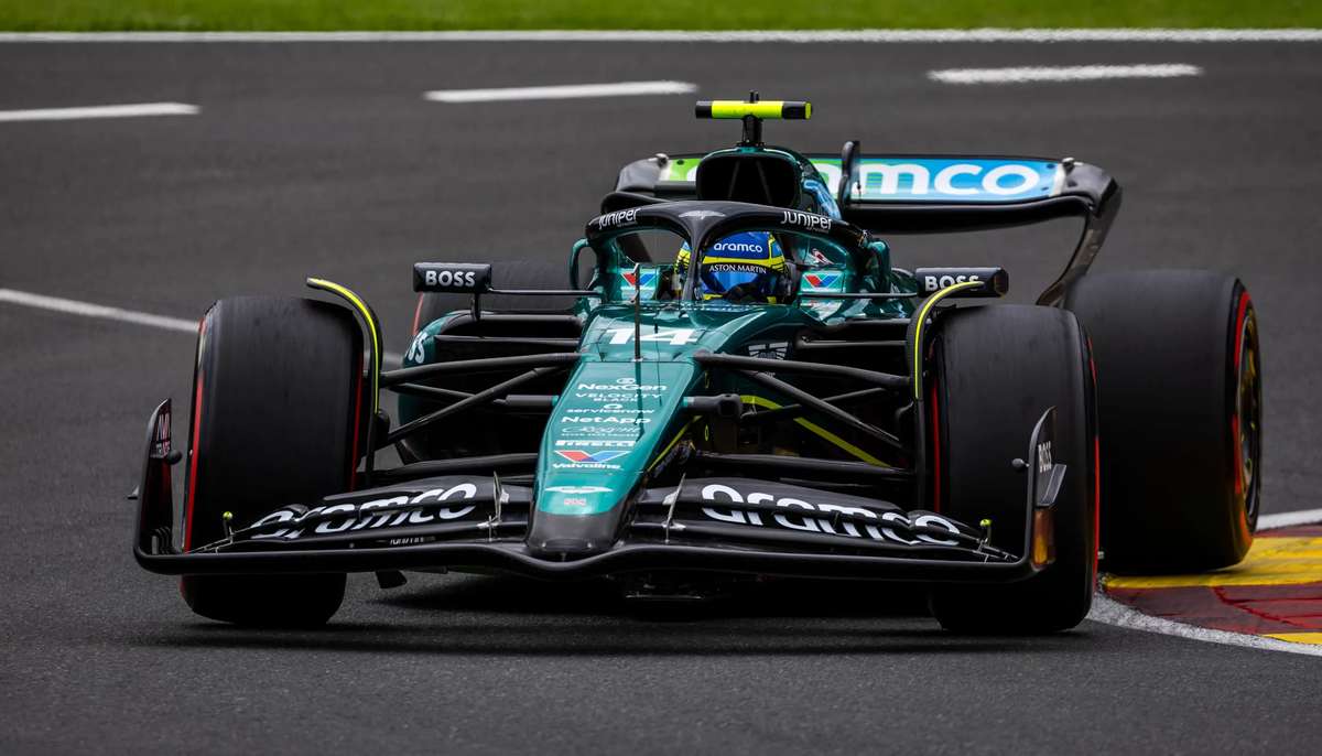 Fernando Alonso in a junior single-seater car overtaking on a circuit as part of his development years